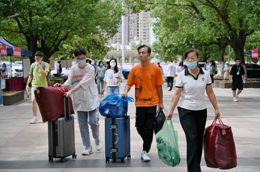 【花絮】文华学院2022年迎新工作顺利进行 【花絮】文华学院2022年迎新工作顺利进行