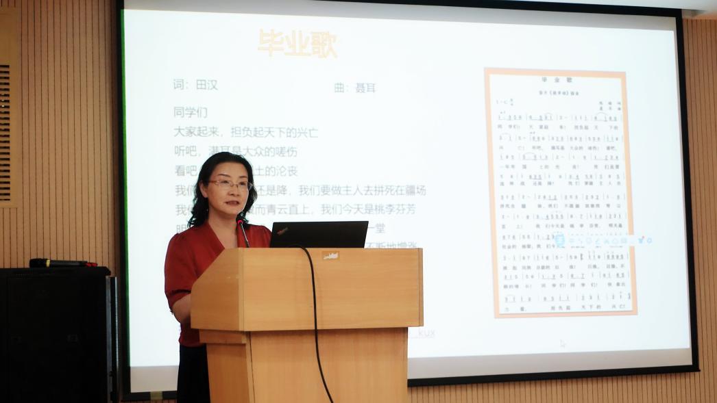 说明: 郑书记讲党课